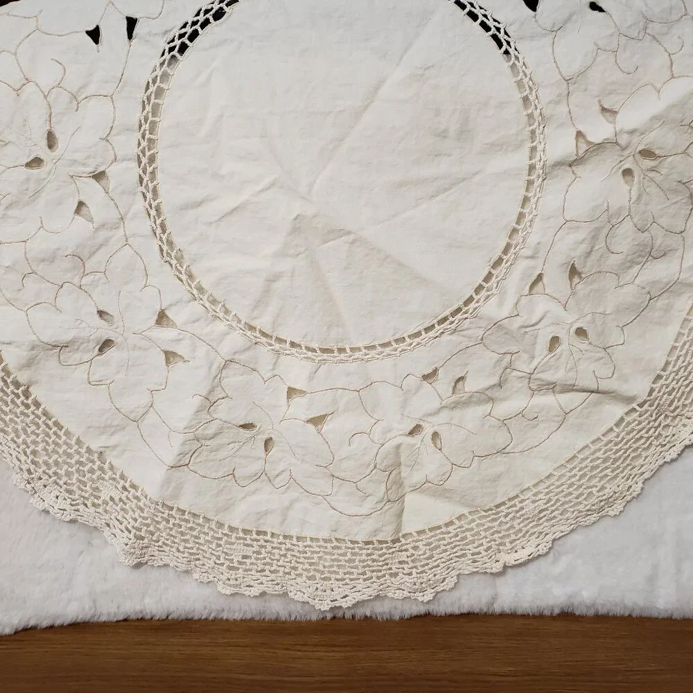 Vintage Battenburg Lace Ivory Cream Round‎ Tablecloth Approx 31